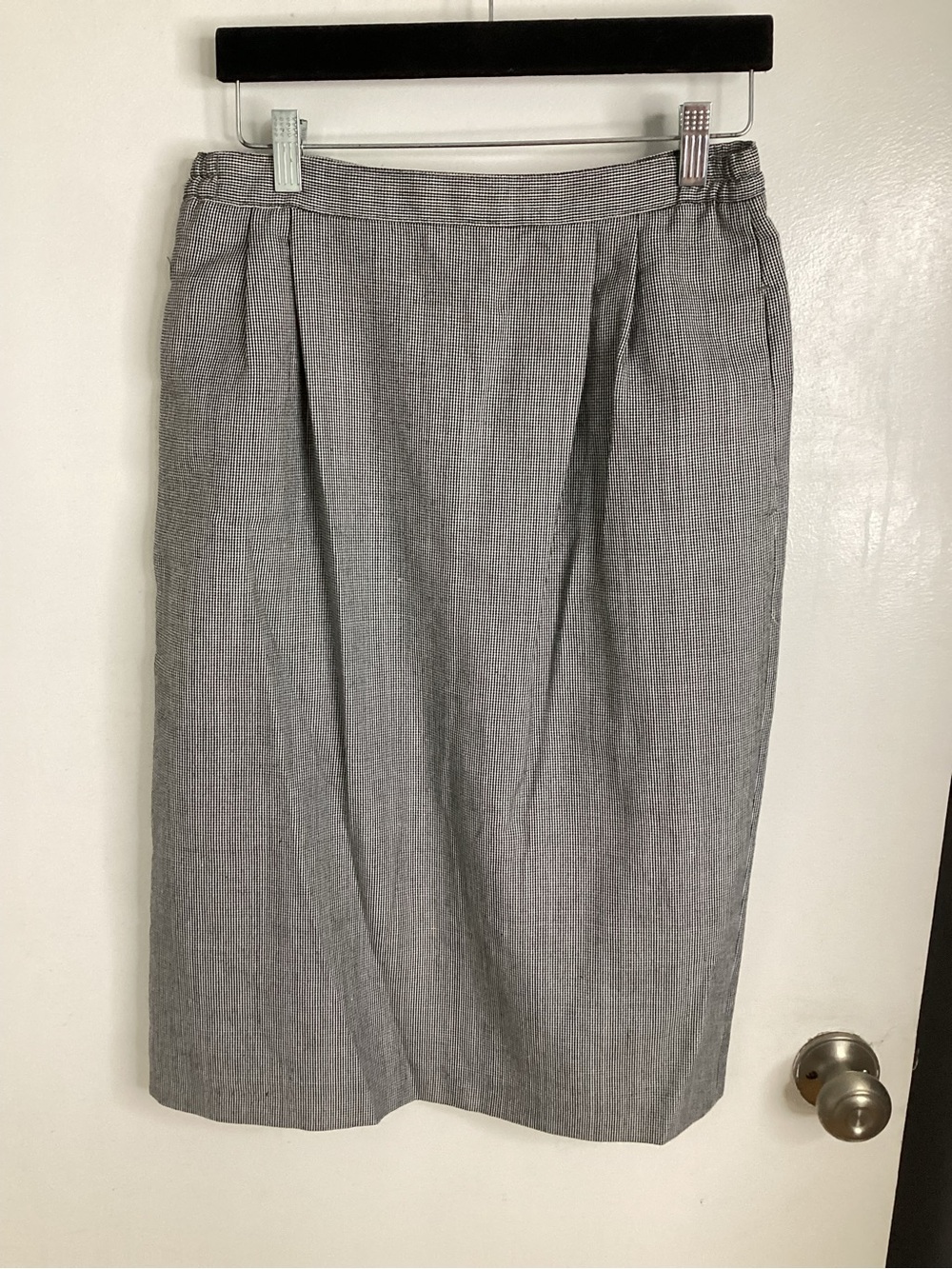 Vintage Black & White Pinstripe-Effect Pencil Skirt 12